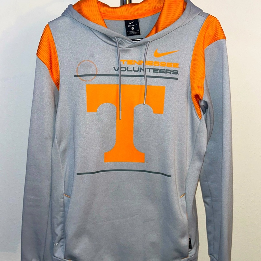 Nike men’s hoodie